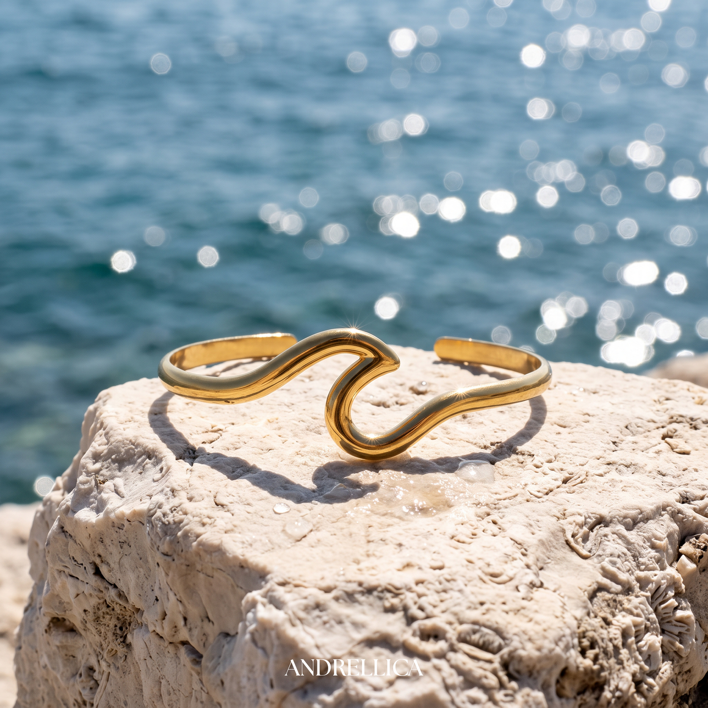 Wave Cuff Gold