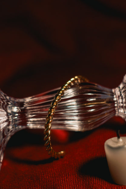 Swirl Cuff Gold